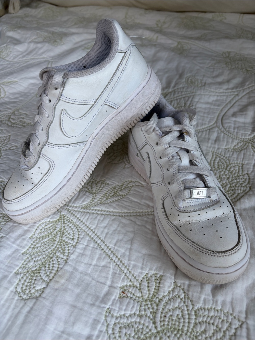 Nike Kids White Leather Low-Top Sneakers